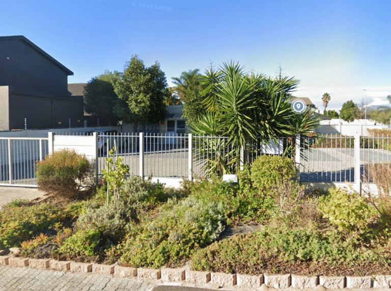 108 raats drive image of the property